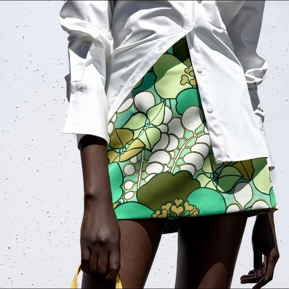 Zara Skirts Zara Printed Mini Skirt Green Floral Poshmark